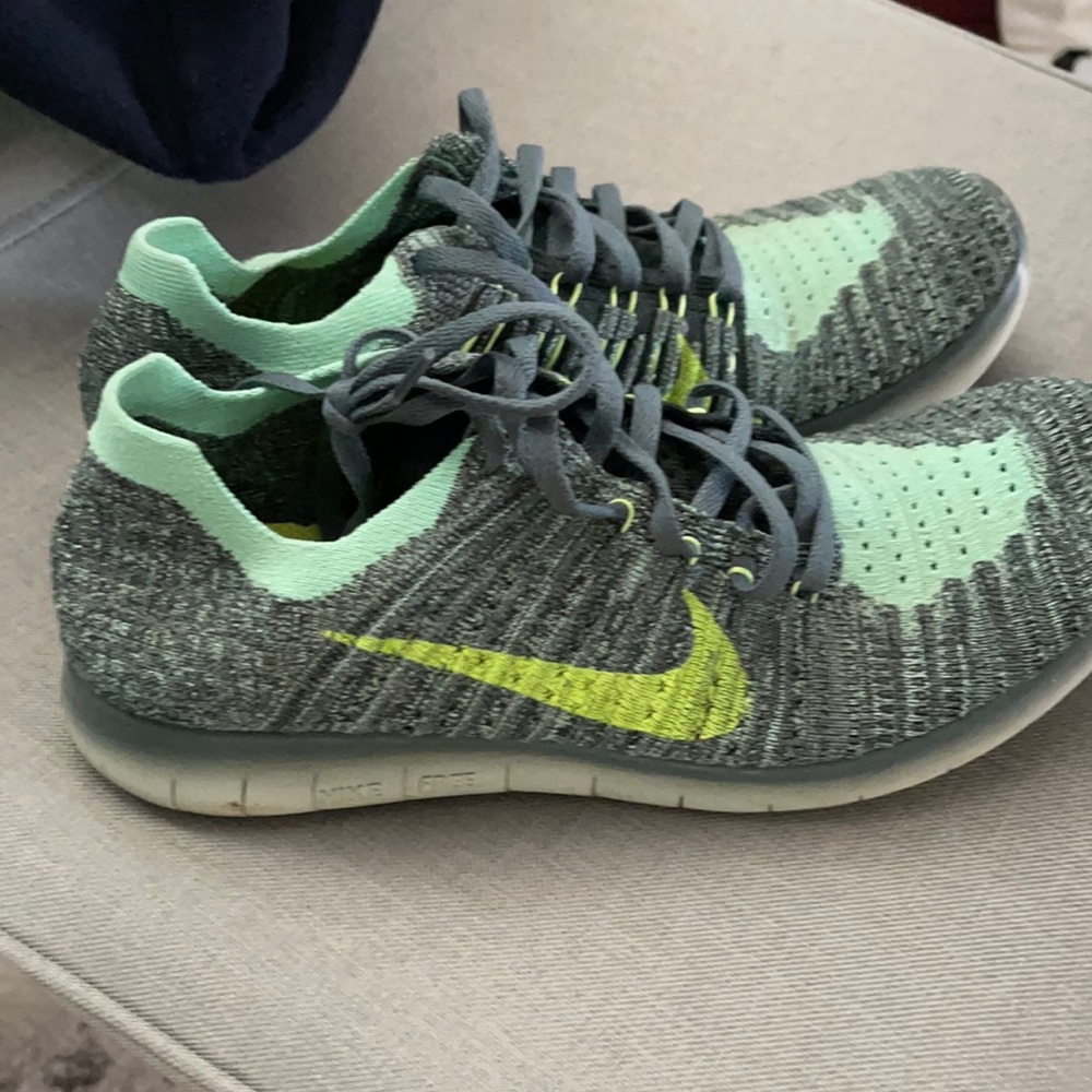 Nike rn run free flyknit running shoe